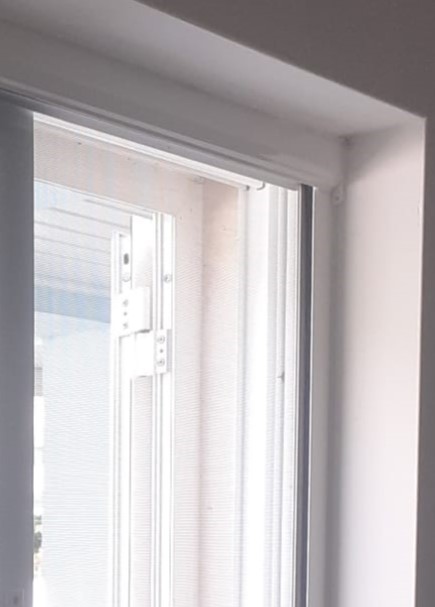 Mosquiteira de Enrolar para janelas